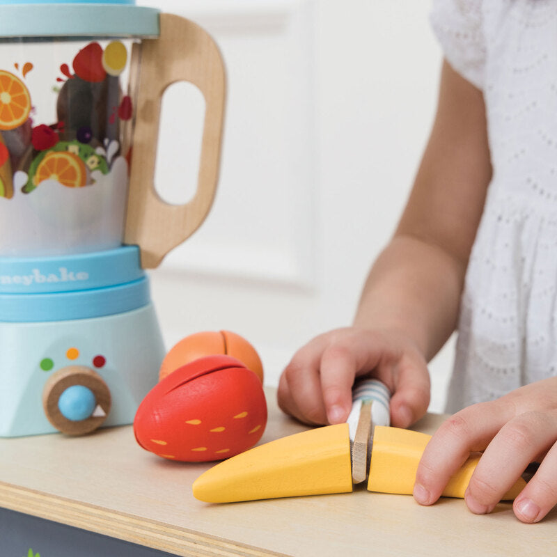 Le Toy Van Fruit and Smooth Blender Set Le Toy Van Toy Kitchens & Play Food at Little Earth Nest Eco Shop Le Toy Van Blender Set - Little Earth Nest Geelong Online Store Australia